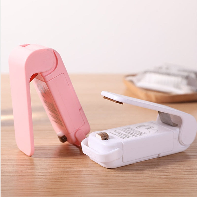 Mini Heat Sealer Household Accessories  Plastic Bag Sealer  For Storage In The Kitchen Food Snacks  Fruits And Vegetables